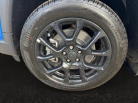 This 2025 JEEP COMPASS LATITUDE LUX 4X4 has the following options Leatherette Seats, Full Sunroof, P... (image 8)