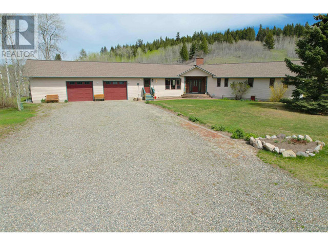 4221 LODGE ROAD Lac La Hache, British Columbia in Houses for Sale in 100 Mile House - Image 4
