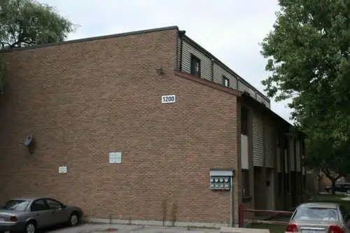 One upper Stacked townhouse is available immediately for 1 year lease at 1200 Courtland Avenue east...