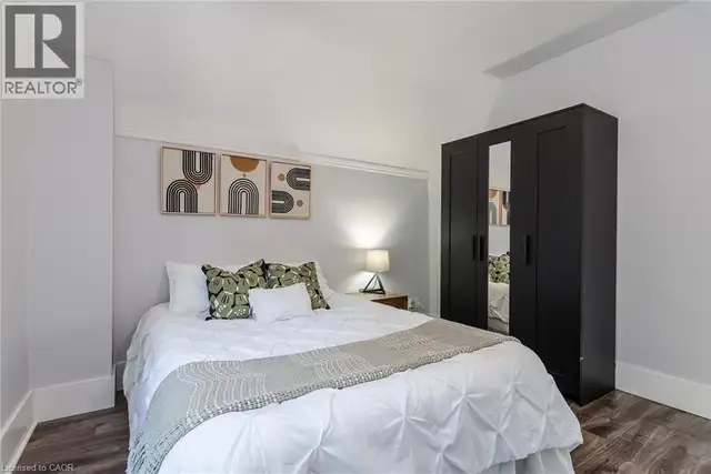 40 WOODLAND Avenue Kitchener, Ontario in Houses for Sale in Kitchener / Waterloo - Image 30