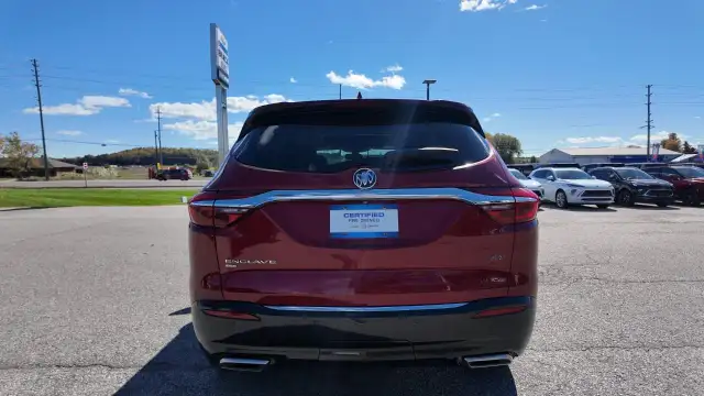 2020 Buick Enclave Essence Essence AWD // Sun & Navigation Pk...605033083574702085