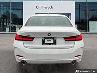 This BMW 3 Series boasts a Intercooled Turbo Premium Unleaded I-4 2.0 L/122 engine powering this Aut... (image 6)