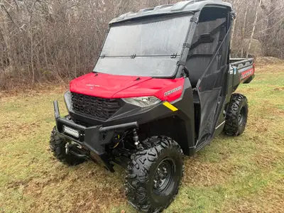 This Ranger is Fun for three. It is in Excellent shape, works Great and has Low kms It is a 1000cc A...