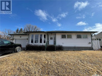 406 1st STREET E Meadow Lake, Saskatchewan