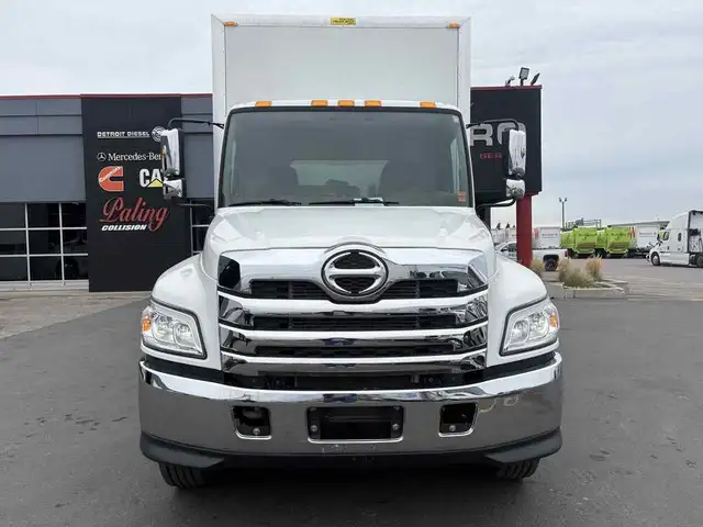 2024 Hino L7 Safety Certified in Heavy Trucks in Hamilton - Image 4