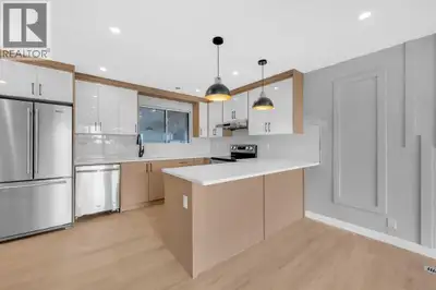 2 BEDROOM LEGAL SUITE | FULLY UPGRADED | All Poly B replaced with PEX | 5 BEDROOMS | 3 BATHROOMS. We...