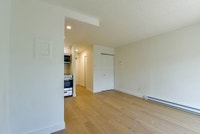 Renovated Akelius studio apartment for rent. Located near Fabre in the Plateau Mont-Royal neighborho... (image 3)