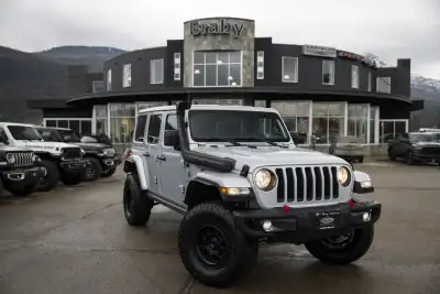 Modified with:2 Mopar lift kit with Bilstein shocks17 KMC Wheels Cooper discoverer AT3 tiresSnorkelA...