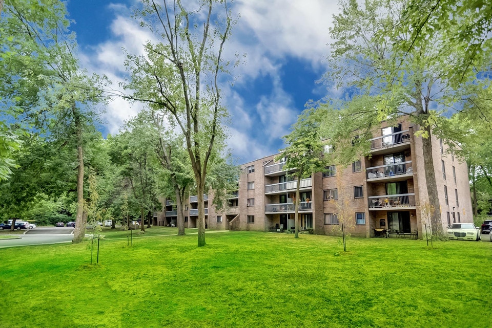 PH 4 - 4 - Studio Premium Apartment for Rent 5