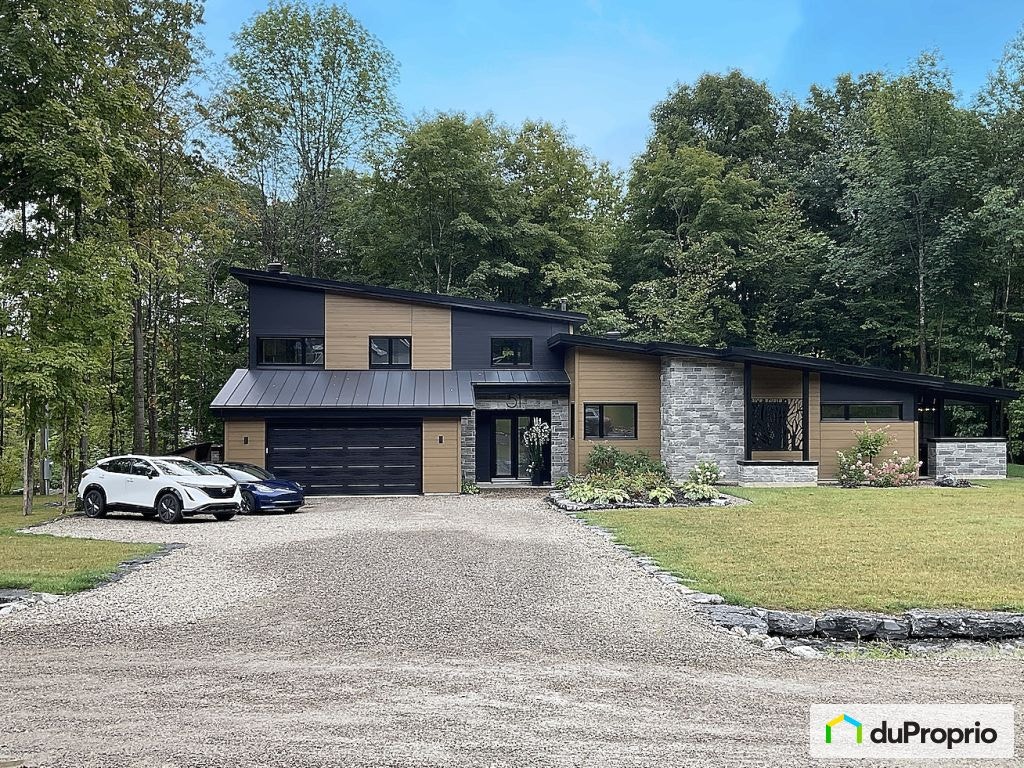 $1,049,900 - 2 Storey for sale in Ste-Mélanie — photo 1