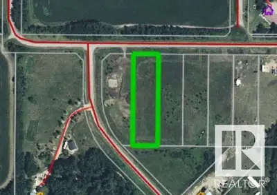 Lac Sante Hills Large lots at Lac Sante with power and natural gas at property line. Build your drea...