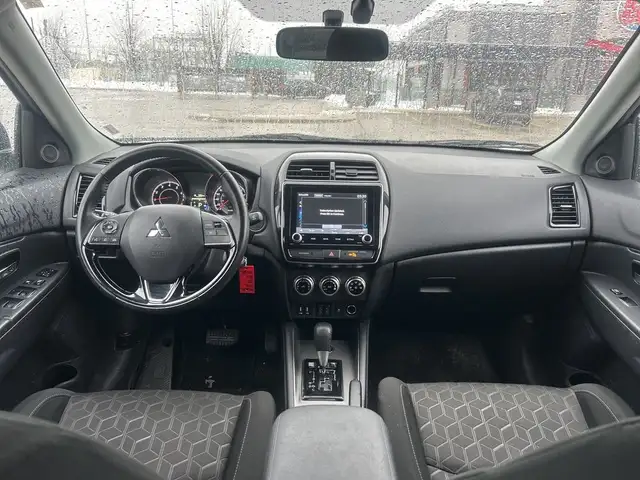 2024 Mitsubishi RVR SE AWC652598577546271215