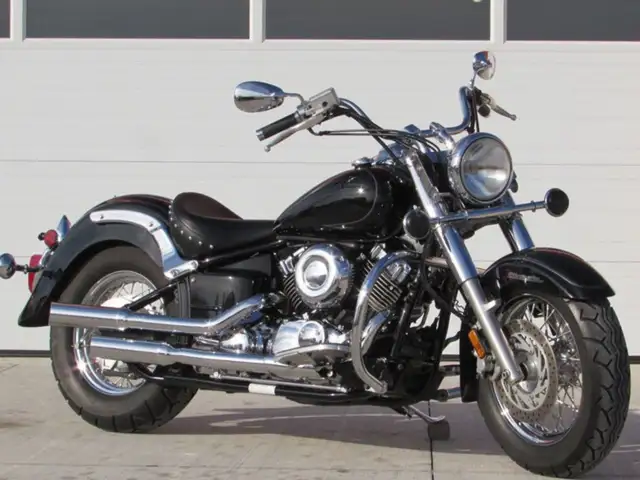 2009 Yamaha V-Star 650 Classic in Sport Bikes in Leamington - Image 13