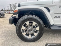 | Apple CarPlay/Android Auto | Brake Assist | Electronic Stability Control | Front Dual Zone A/C | G... (image 8)