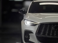 *Virtually Brand-New. Distinctive Fastback Styling. Intelligent All-Wheel Drive.* Step into near-new... (image 3)