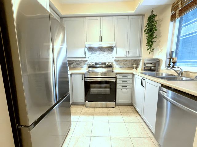 Your Perfect Home Awaits! 1-5 Bedroom Homes for Rent in Short Term Rentals in Mississauga / Peel Region - Image 21