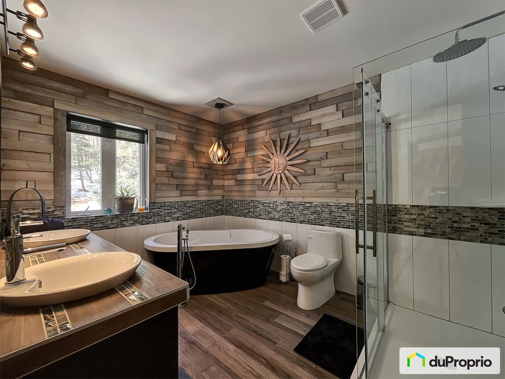 $539,000 - Intergenerational for sale in Mont-Tremblant — photo 1