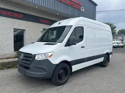 See Dealer Website for Details. 2020 Mercedes-Benz Sprinter fourgonnette toit haut - 144 GARANTIE AV...