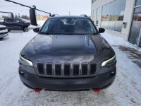 2022 JEEP Cherokee Engine: V6 Cylinder Engine 3.2L L/100Km City: 12.9 L/100Km Hwy: 9.7 Safety Equipm... (image 1)