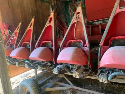 8 row 30". Hyd deck plates. Fluted rolls. Stored indoors.