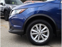 2018 NISSAN QASHQAI S - NO ACCIDENTS - ONE OWNER- BC VEHICLE - BACKUP CAMERA - HEATED FRONT SEATS -... (image 5)