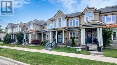 Beautifully Maintained Luxury Townhome In Sought-After North Oakville, Featuring 9-Foot Ceilings, Ha...