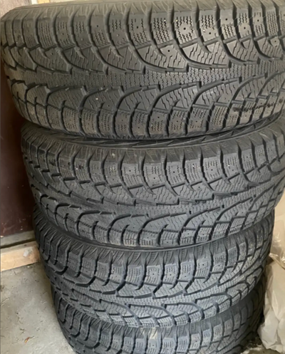 Hankook Ipike 205/55R16 snow tires 12/32 or 99% tread fits: Honda civic Mazda 3 Mazda3 Hyundai Elant...