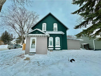 387 Fifth Avenue Neepawa, Manitoba