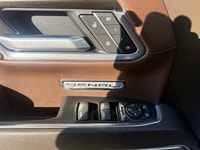 At Kings Honda you will experience an outstanding car buying experience. We make every effort to exc... (image 7)