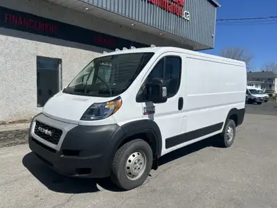 See Dealer Website for Details. 2020 Ram ProMaster fourgonnette utilitaire 1500 toit bas GARANTIE AV...