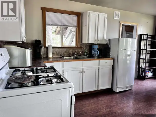 2855 HOOVER BAY ROAD Canim Lake, British Columbia in Houses for Sale in 100 Mile House - Image 16