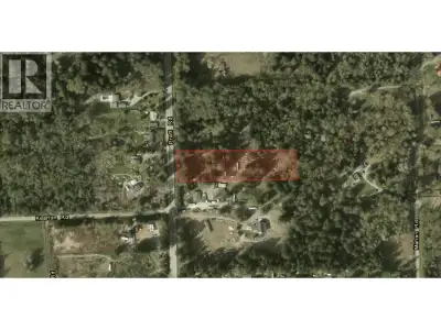 Discover a rare opportunity to own a beautiful 2.44-acre property on the Sunshine Coast, offering pr...