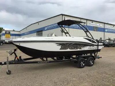 BOAT SHOW SEASON SALES EVENT ON NOW! WAS $94,900, NOW $84,688 or Finance for $372 Bi-Weekly OAC! LOA...