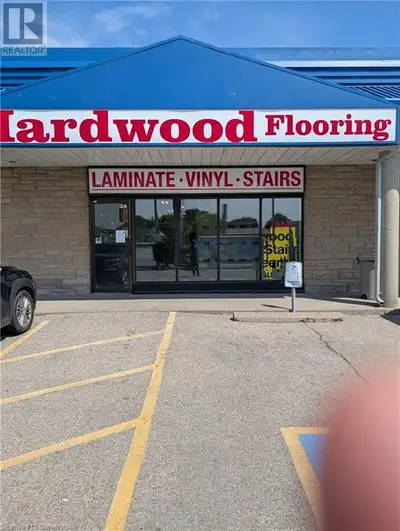 ATTRACTIVE SHOWROOM/RETAIL UNIT IN BUSY PLAZA IN HIGH TRAFFIC AREA, MIXED USE BUILDING. NICE BRIGHT...