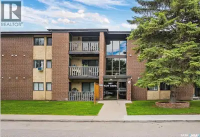 Excellent condo that has been tastefully updated throughout with fresh paint, new kitchen cabinetry,...