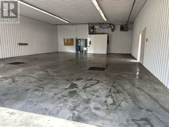 10215-10219 95 AVENUE Fort St. John, British Columbia in Commercial & Office Space for Rent in Fort St. John - Image 14