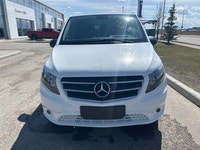 Welcome to Country Hills Volkswagen 2019 Mercedes-Benz Metris Passenger 4MATIC® Our team of knowledg... (image 7)