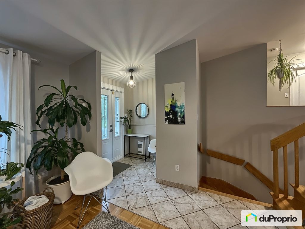 $639,000 - Bungalow for sale in Ste-Julie — photo 2