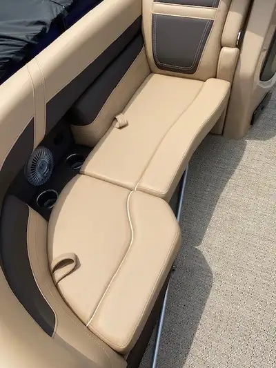 MLM - Muskoka Region Engineered for stability and performance, the Barletta Cabrio provides a confid...