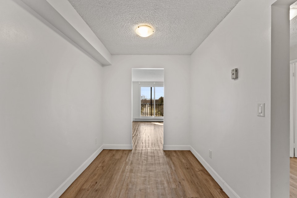 Janisse Tower Apartments - 1 Bedroom, 1 Bath B Apartment for Ren 5