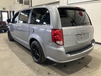 Le Dodge Grand Caravan 2019 version SXT CUIR MAGS CRUISE STOW N GO A/C offert chez AutoStudio 72 à M... (image 1)