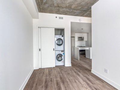 2.5 condo neuf a louer Outremont-CAMPUS MIL-tout inclus-Milhaus, View more