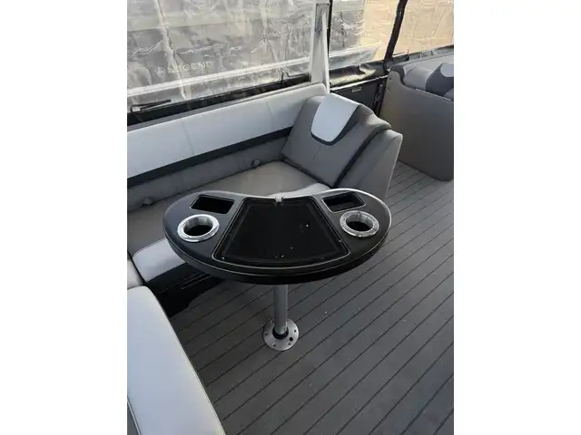 2023 Legend V-Series Aqua Tower Sport Pro w/ full enclosure, 115 in Powerboats & Motorboats in New Glasgow - Image 12