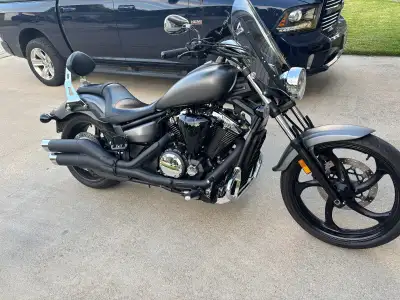 Very clean Stryker. Only mod was the front windshield with thr quick attach. And passenger pegs are...