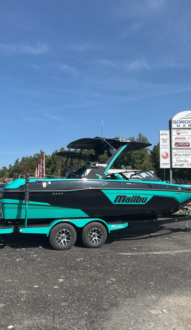 2023 Malibu 23 LSV in Powerboats & Motorboats in Muskoka - Image 2