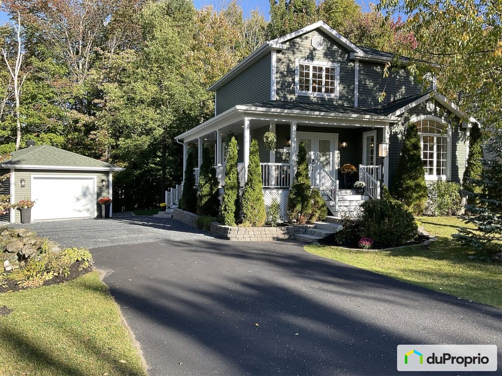 $895,000 - 2 Storey for sale in Magog — photo 1