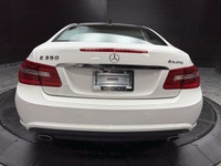 Looking for a vehicle that can effortlessly blend elegance with performance? PREMIUM PKG, COMAND APS... (image 3)