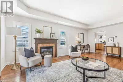 Welcome to Binbrook’s sought-after Adult Lifestyle Community! This award-winning Grandview design fe...