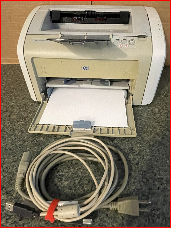 Imprimante HP LaserJet 1020 (Q5911A) monochrome dans Imprimantes, Scanneurs  à Saguenay - Image 2