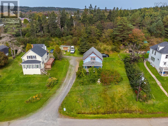 27 Eastern Head Little River, Nova Scotia in Houses for Sale in Yarmouth - Image 2